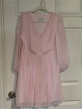 Jessica Simpson Pale Pink Lace Trim V-Neck Dress